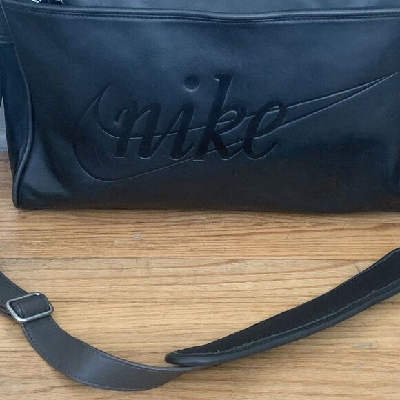 Nike Swoosh Leather Laptop Briefcase Shoulder Bag - Picture 3 of 11